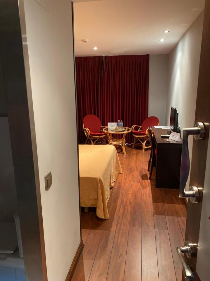 Hostal Royal Almorox Екстериор снимка