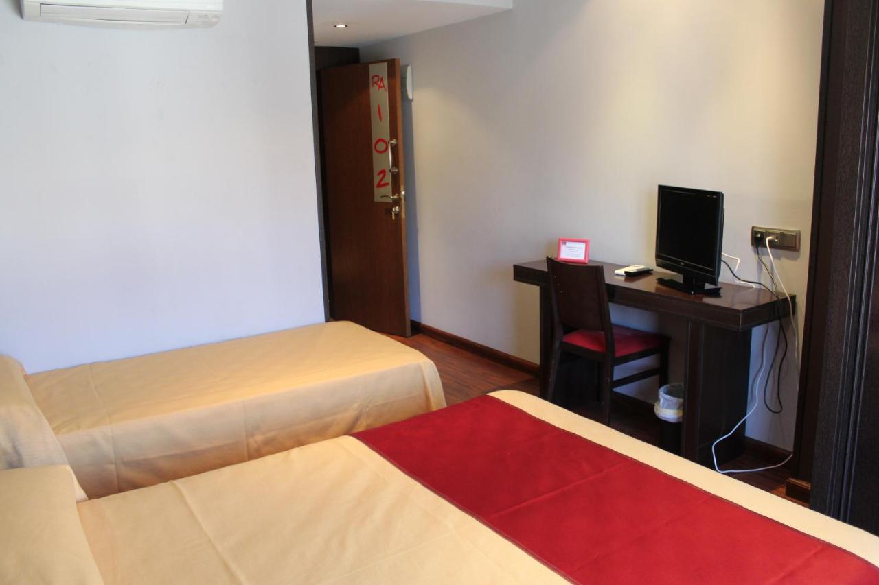 Hostal Royal Almorox Екстериор снимка