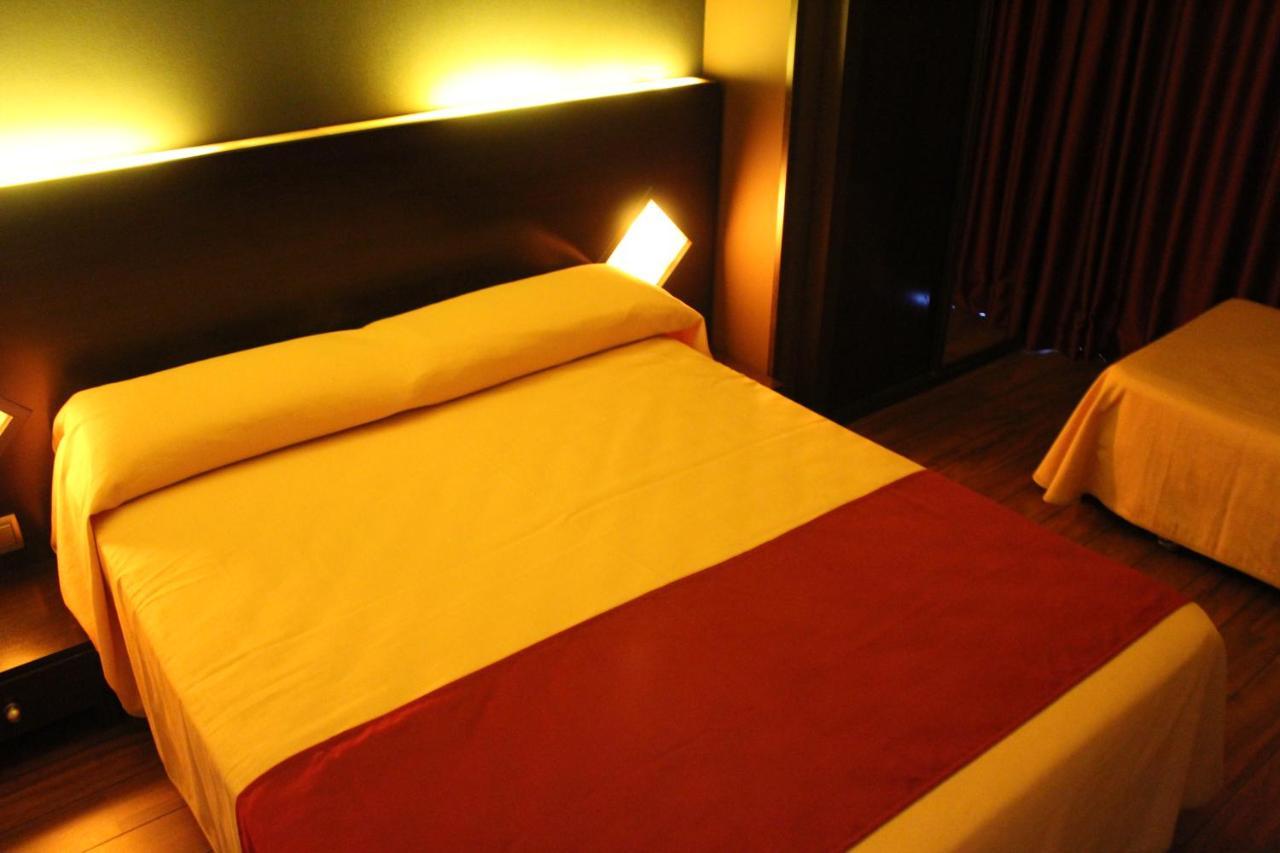 Hostal Royal Almorox Екстериор снимка