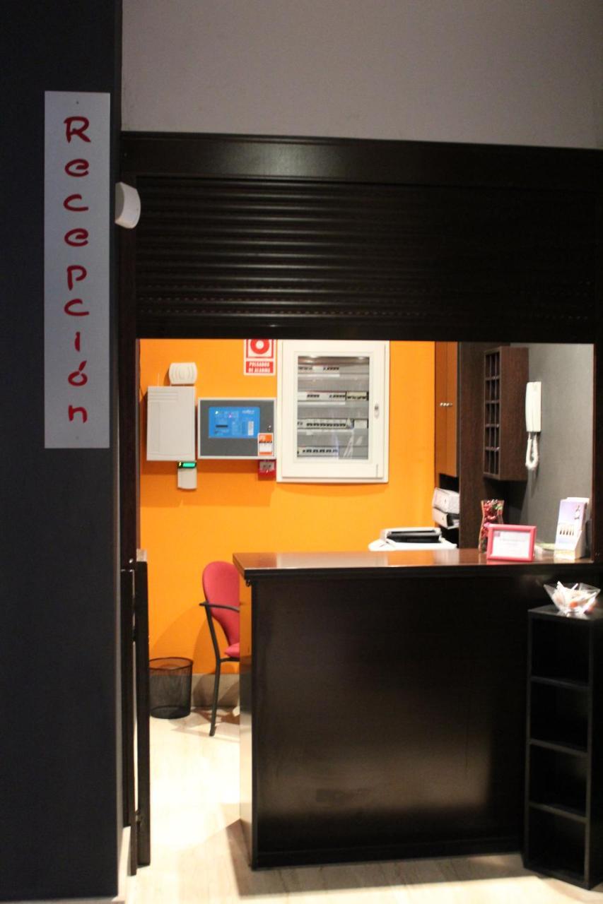 Hostal Royal Almorox Екстериор снимка